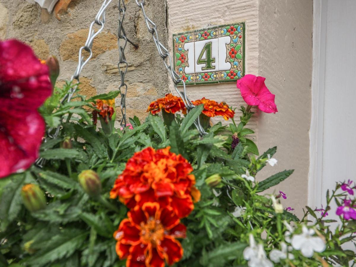 Daisy'S Holiday Cottage Skipton Bagian luar foto